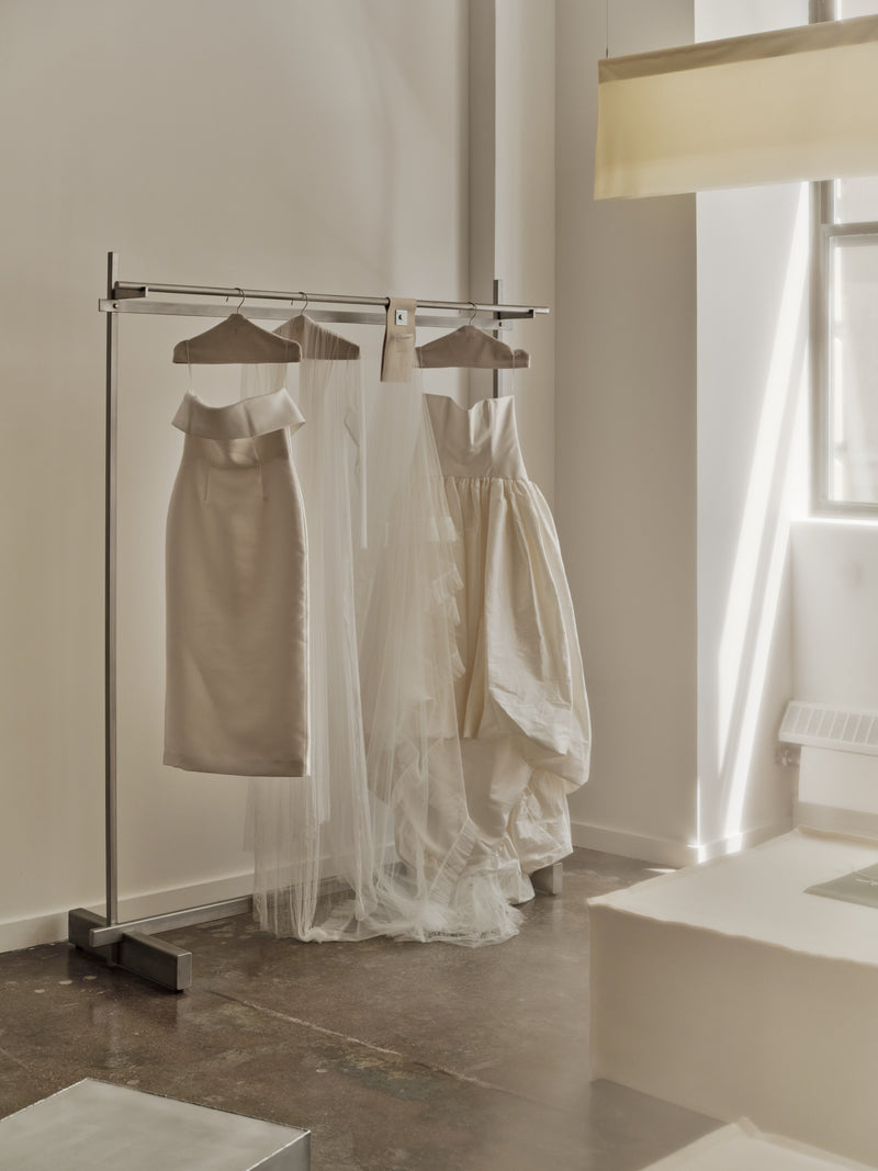 The Fall Bride Arrives In New York
